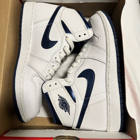 Metallic Navy 1s
